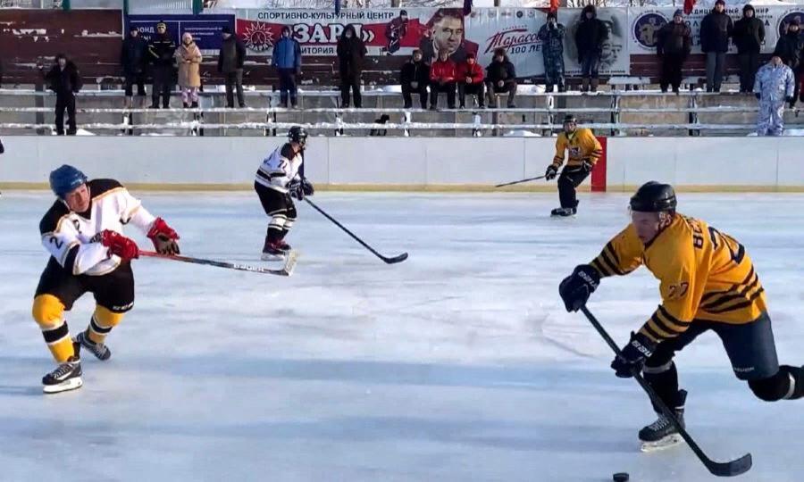 Вельский район стал победителем турнира по хоккею с шайбой в рамках 56-х Беломорских игр