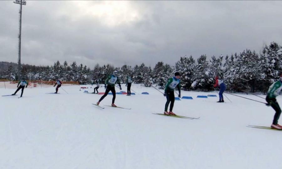 В Устьянах прошли лыжные гонки среди юниоров