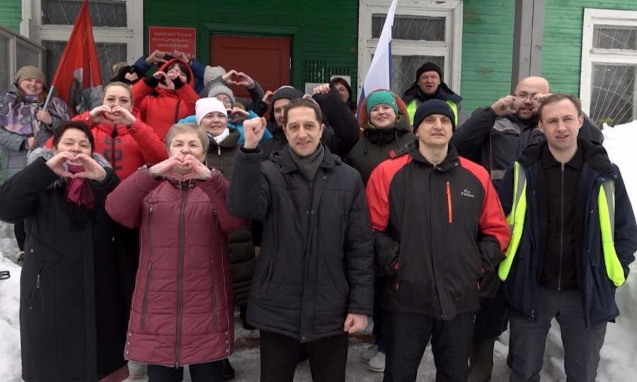Жители п. Луковецкий выступили сегодня в поддержку действий Российской Армии