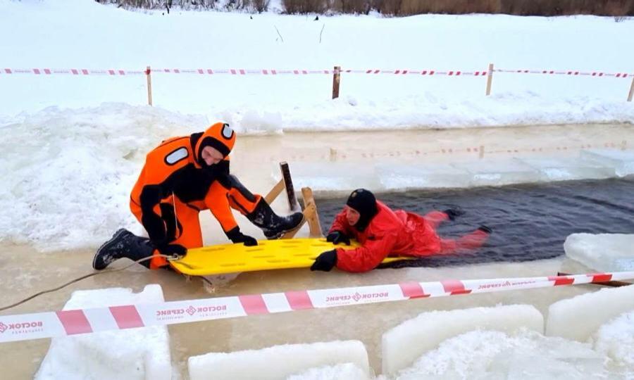 В Коряжме прошли учения спасателей