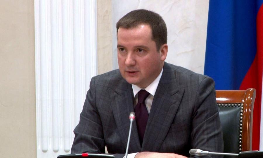 Усилить контроль за соблюдением правил перевозки детей поручил губернатор Александр Цыбульский