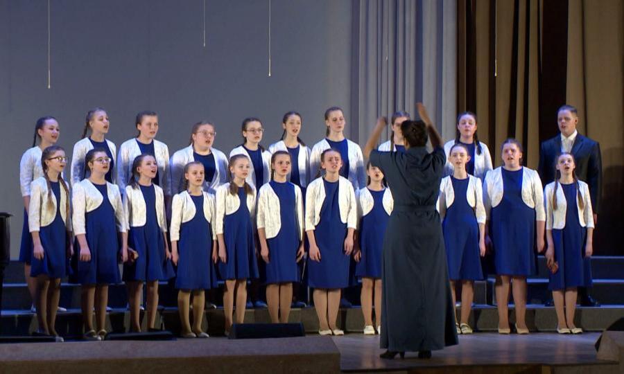 В Архангельске уже в 9-й раз проходит региональный конкурс хорового искусства и академического вокала