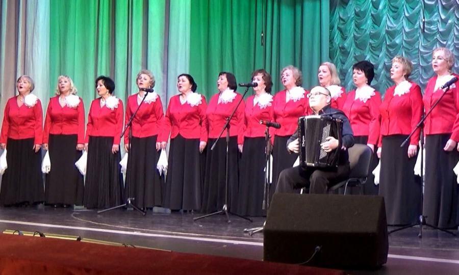 Северодвинский коллектив ветеранов «Зоряночка» отметил своё 60-летие юбилейным концертом «Песенное кружево»