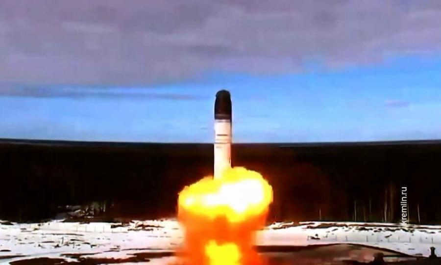 С космодрома Плесецк провели успешный пуск межконтинентальной баллистической ракеты «Сармат»