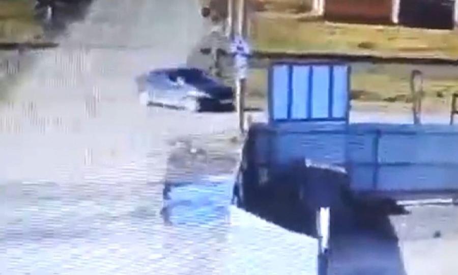 В Приморском районе нетрезвая автоледи без прав сбила пешехода и скрылась с места происшествия