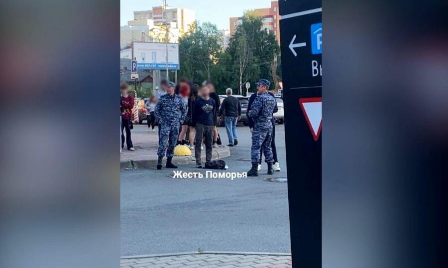Кто стрелял в москве вчера. Авария на Поморской Архангельск. Националисты на улице Москвы. Стрельба в Москве вчера.