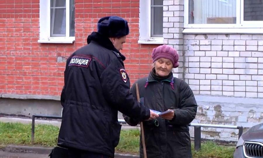 К участковому отметиться. С праздником участкового. Участковый. Подразделения полиции. Кировские участковые отмечают