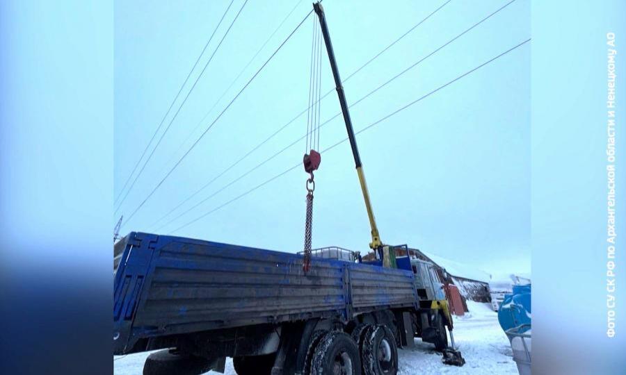 В Архангельске проводят проверку по факту гибели водителя от поражения электрическим током