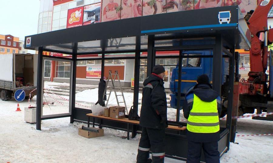 В Северодвинске начали обновлять автобусные остановки