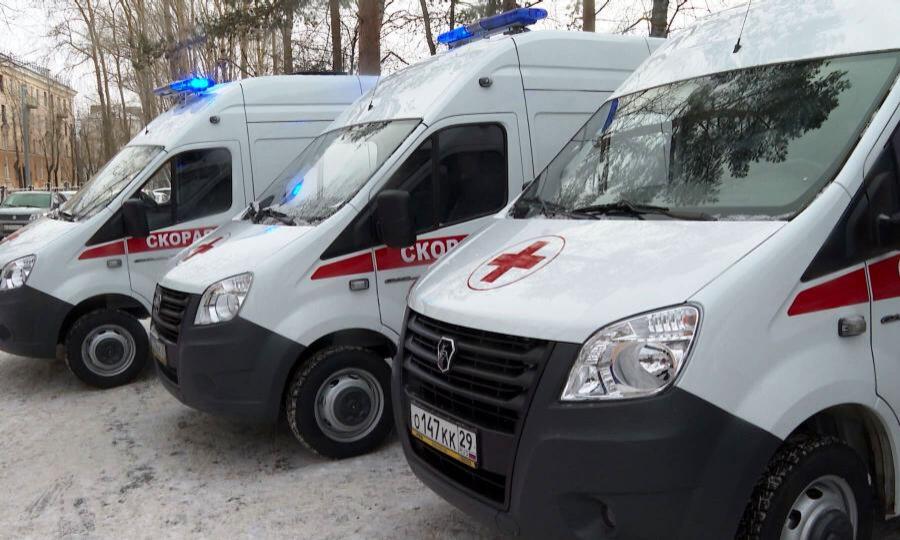 В Северодвинске на дежурство поступили 8 новых машин скорой помощи